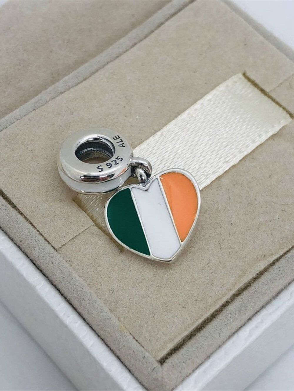 ✨🔥Pandora Ireland Flag Charm - Picture 6 of 6